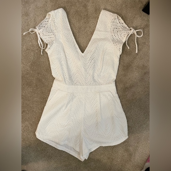 Express Romper - Picture 4 of 5